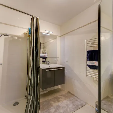79 Bay-2 By Interhome קבלייר-סור-מר